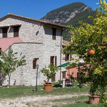 Vakantieboerderij I Melograni *